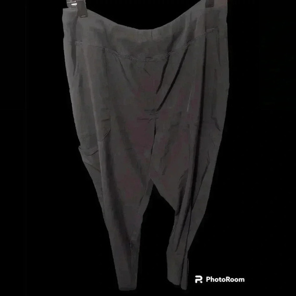 Grey scrub bottoms - Picture 1 of 2